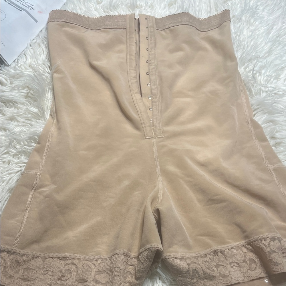 High-Waisted Shapewear Shorts in Nude